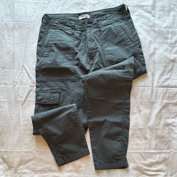 NWOT KENSIE JEANS WOMEN’S SIZE 8/29 BLUE/GREY Cargo Pants - Picture 1 of 11